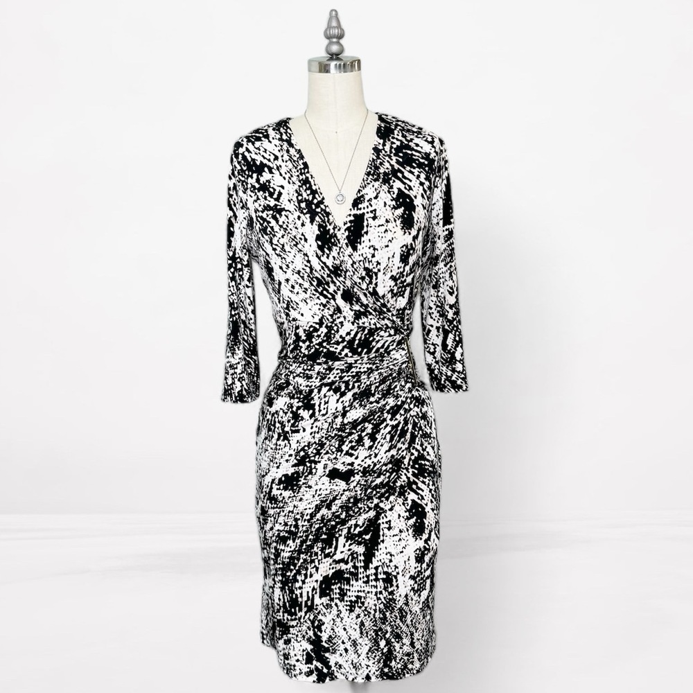 Calvin Klein V-Neck Faux Wrap Sheath Dress Black & White Print Size 6 - Picture 2 of 11